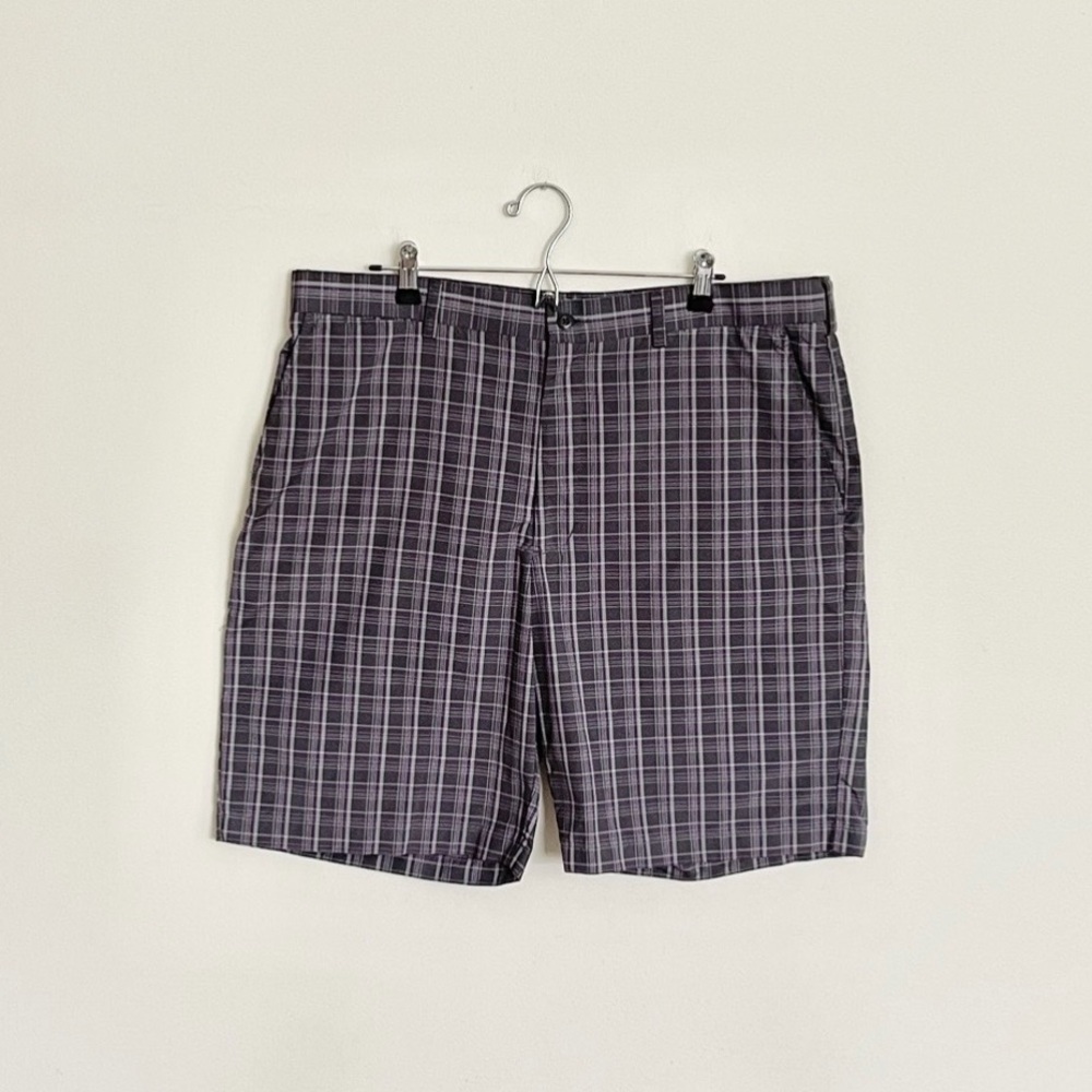 Ben Hogan Performance Plaid Plum Gray 10” Golf Shorts Men’s 38 Waist